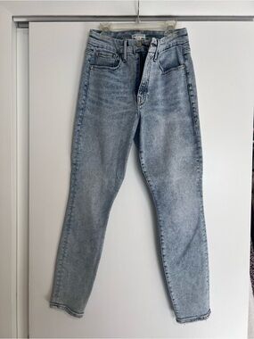 Good American Light Wash Skinny Jeans